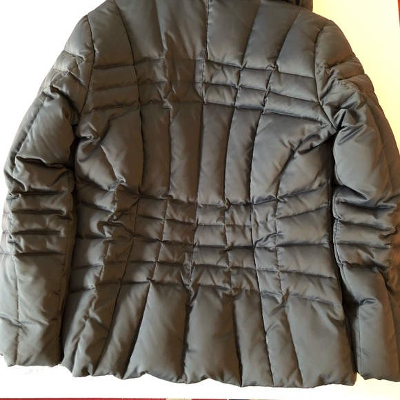 Short toasty coat with hood - Picture 6 of 6